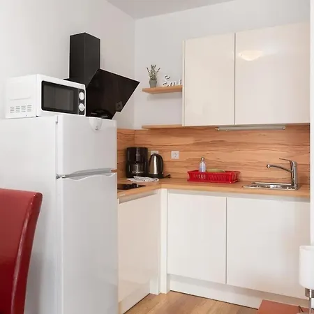 Ferienwohnung In Mit Garten, Terrasse Und Grill Apartmán *